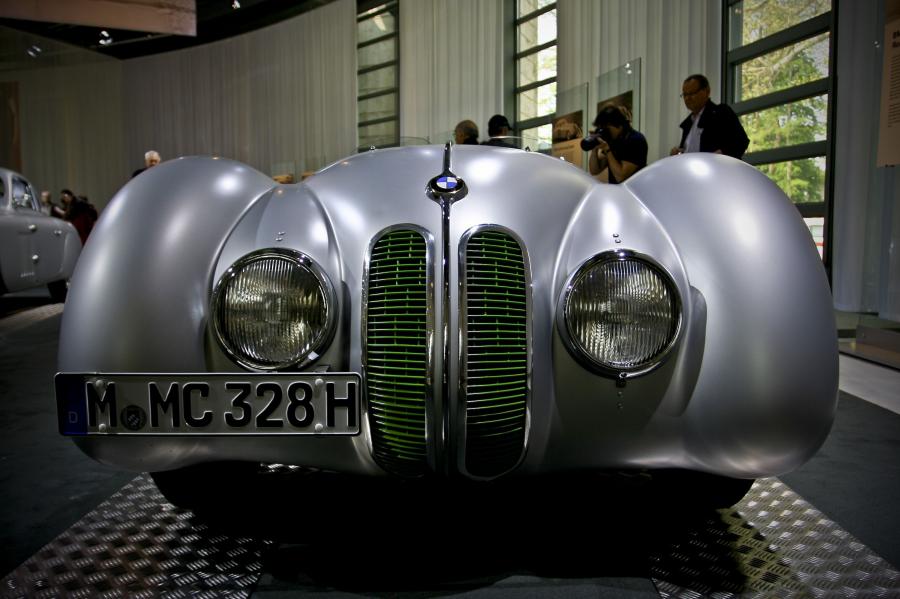  BMW 328 Mille Miglia Roadster 1940 года  (фото 8 из 9)